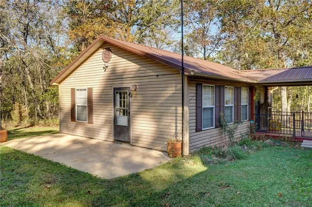 $699,999 | 2055 East 335th Road, Half Way, MO 65663