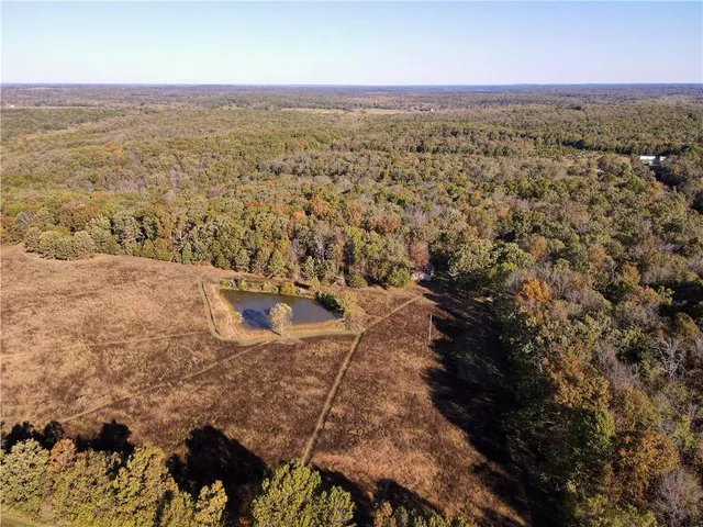 $699,999 | 2055 East 335th Road, Half Way, MO 65663