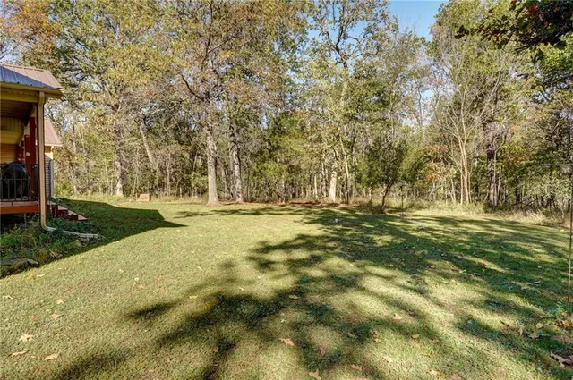 $699,999 | 2055 East 335th Road, Half Way, MO 65663