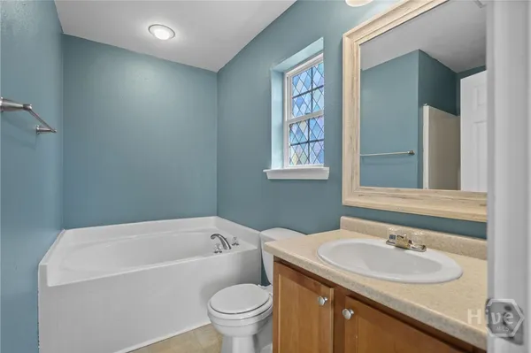 $1,900 | 29 Twin Oaks Place, Savannah, GA 31407