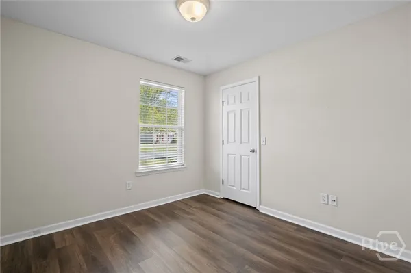 $1,900 | 29 Twin Oaks Place, Savannah, GA 31407