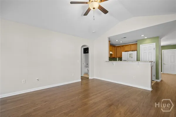 $1,900 | 29 Twin Oaks Place, Savannah, GA 31407