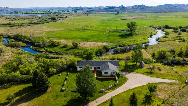 $995,000 | 503 Us Highway, Unit EAST, Buffalo, WY 82834