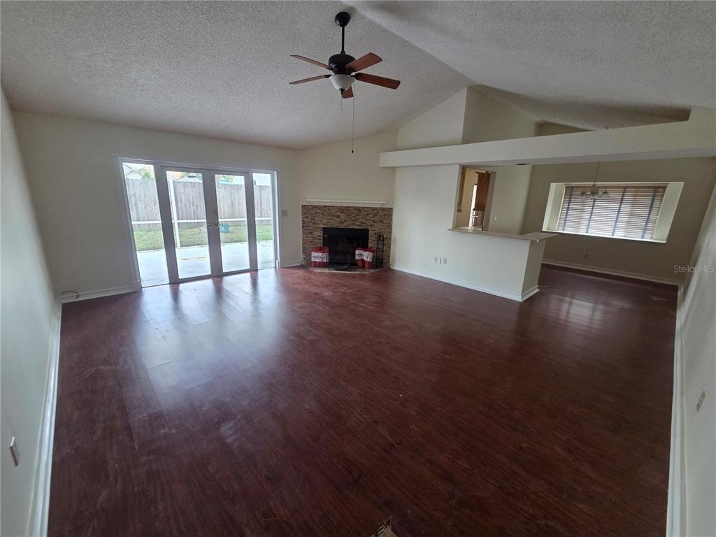 2010 Branch Tree Lane Brandon, FL 33511 - Photo 6 of 26