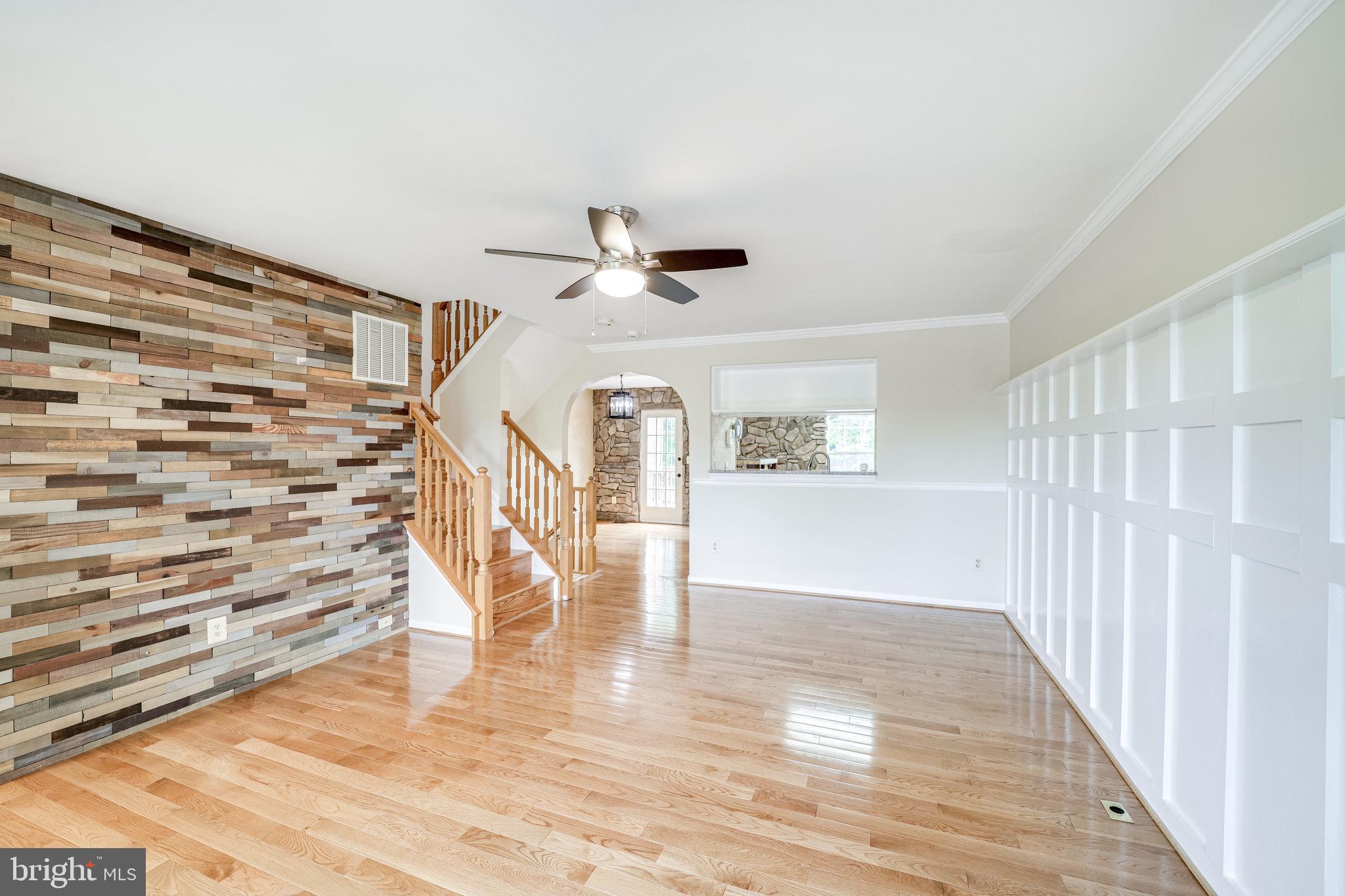 6007 Bingley Road Alexandria, VA 22315 - Photo 12 of 70 Unique reclaimed wood accent wall
