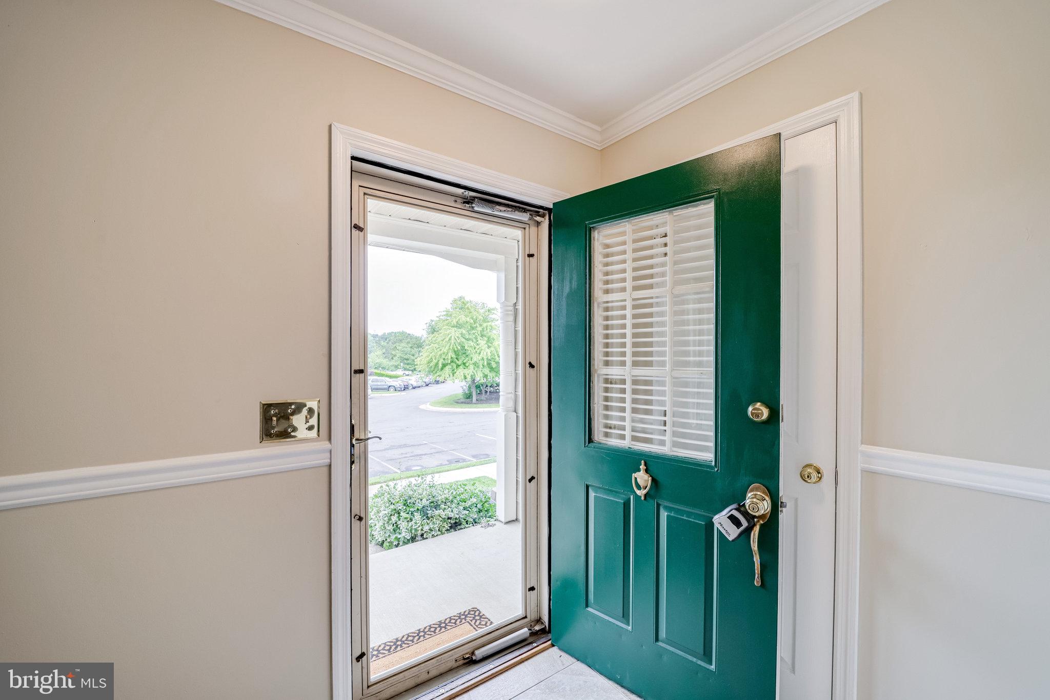 6007 Bingley Road Alexandria, VA 22315 - Photo 7 of 70 Welcome in!