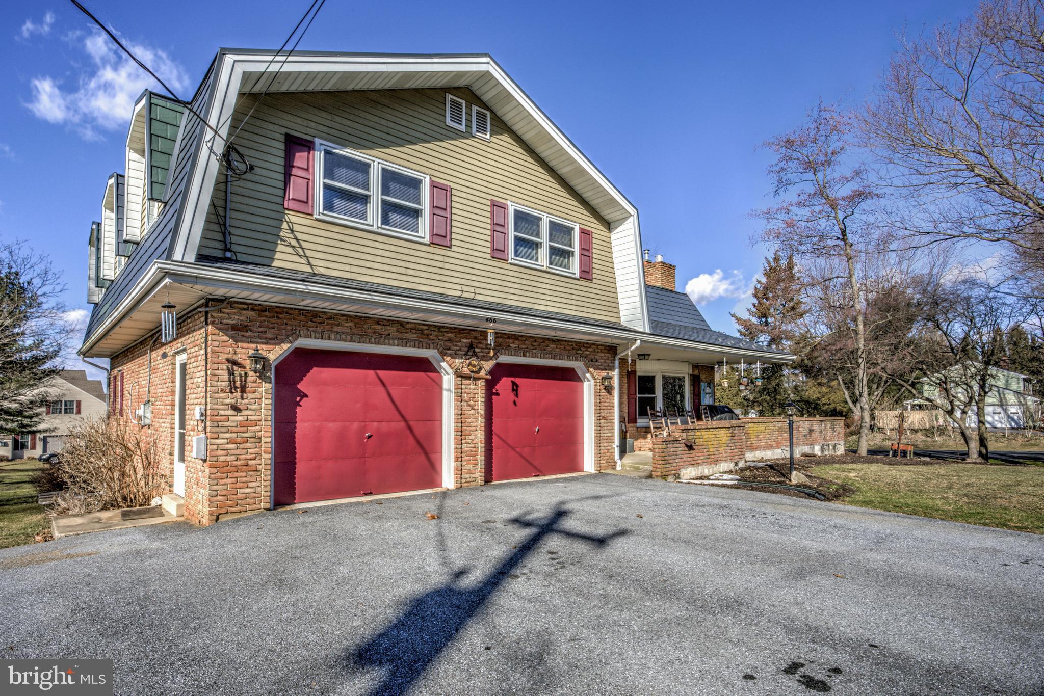 466 Oak Lane Lititz, PA 17543 - Photo 4 of 47