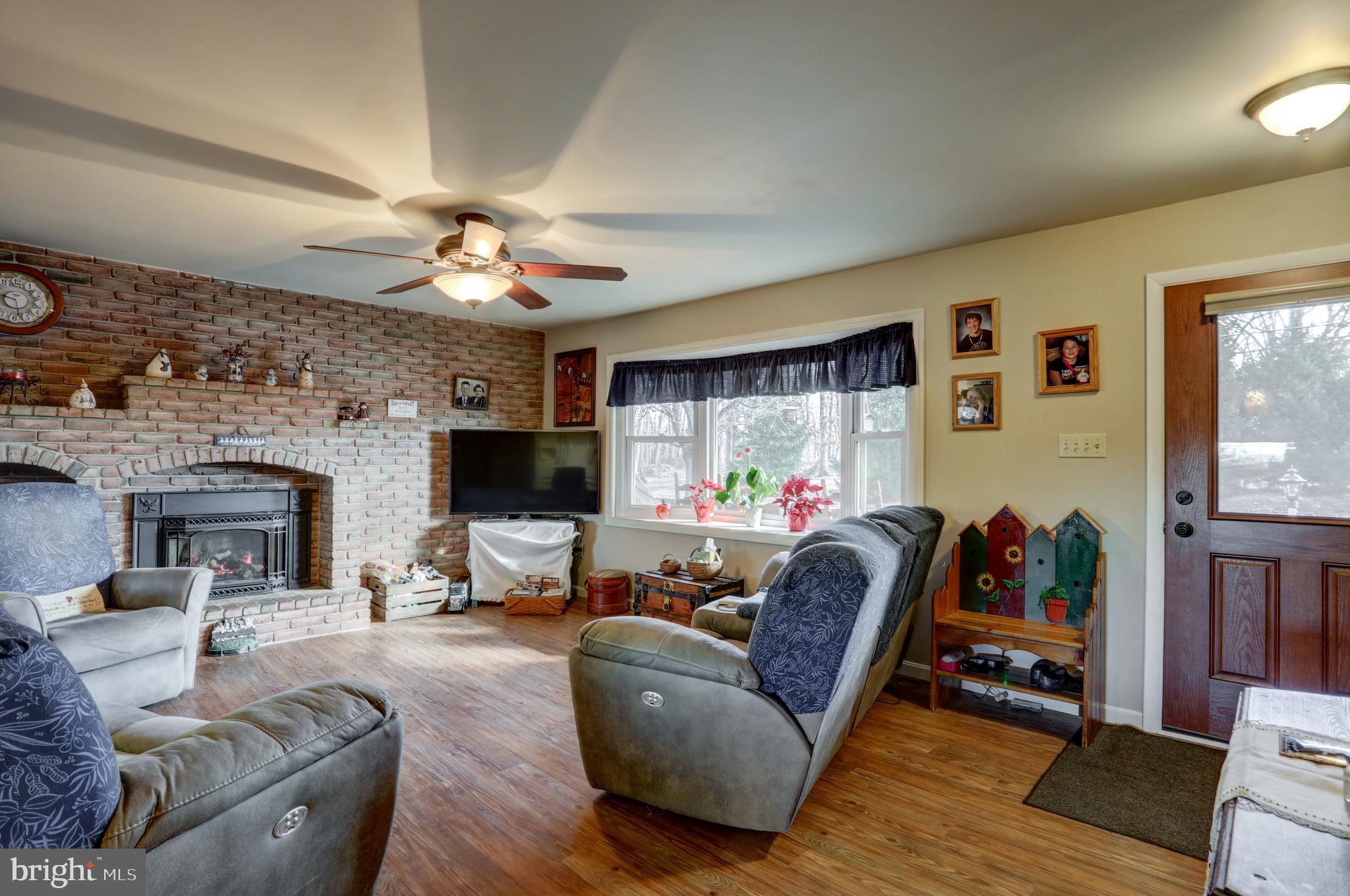 466 Oak Lane Lititz, PA 17543 - Photo 10 of 47