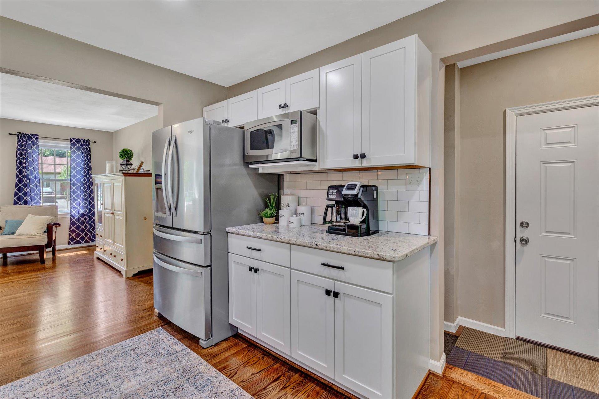 418 Highfield Road Salem, VA 24153 - Photo 11 of 43 Kitchen