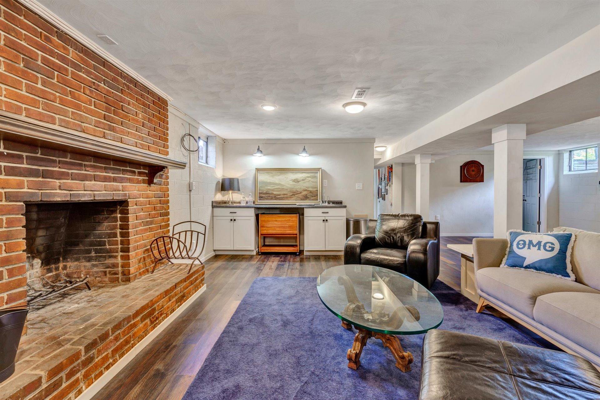418 Highfield Road Salem, VA 24153 - Photo 24 of 43 Rec Room w/Wet Bar