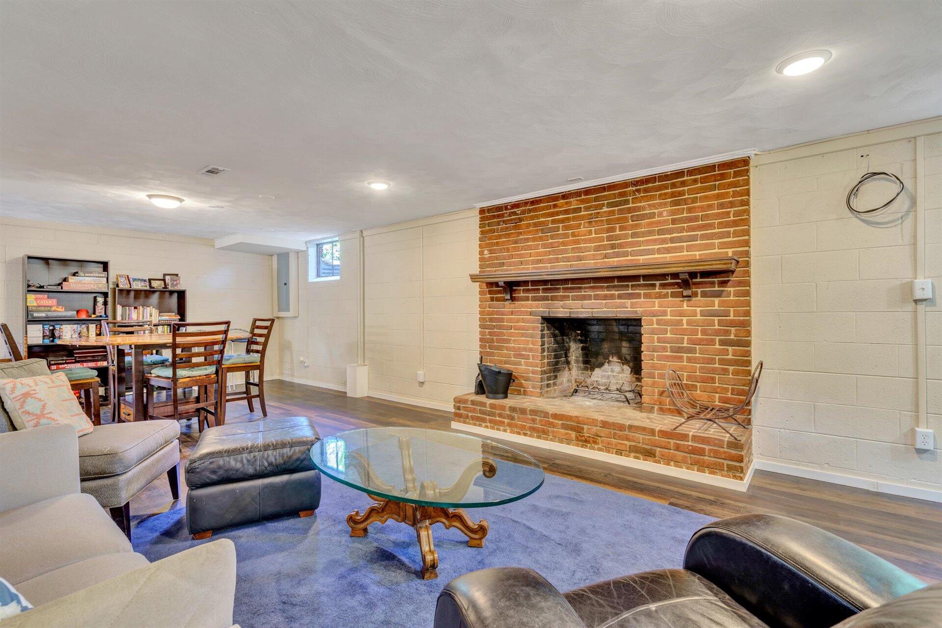418 Highfield Road Salem, VA 24153 - Photo 26 of 43 Rec Room