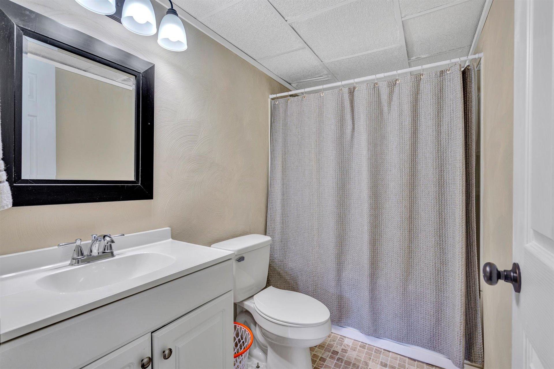 418 Highfield Road Salem, VA 24153 - Photo 29 of 43 Lower Level Full Bath