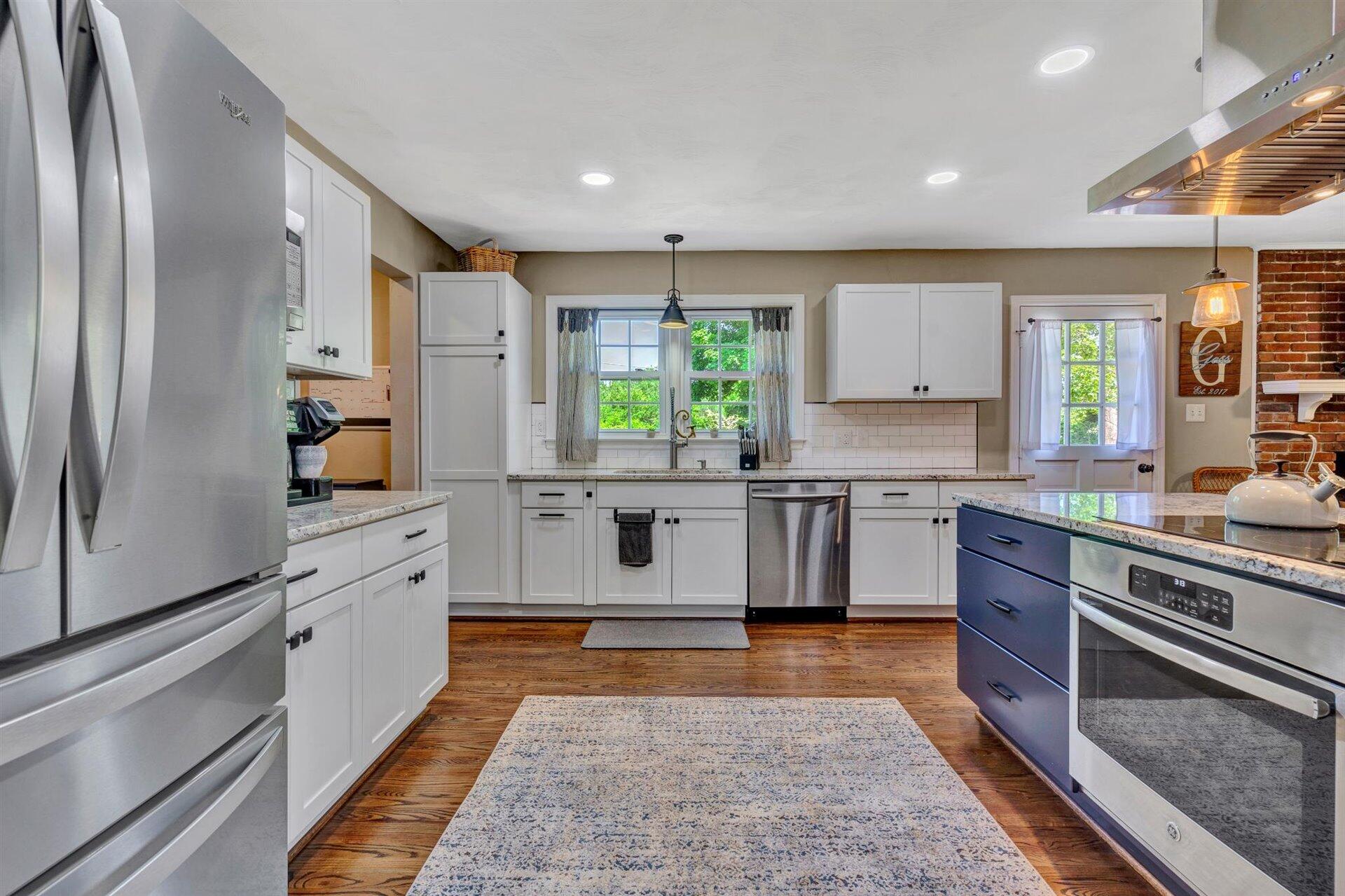 418 Highfield Road Salem, VA 24153 - Photo 7 of 43 Kitchen