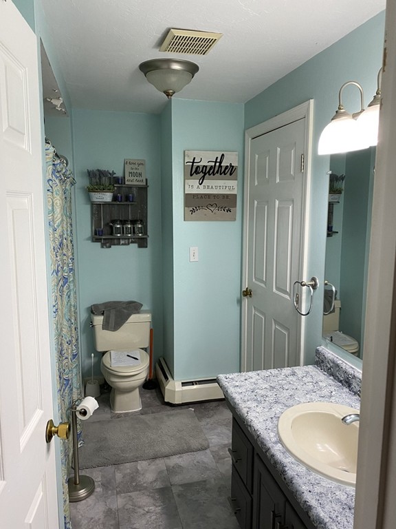 8 Tuck Farm Road, Unit 4 Auburn, MA 01501 - Photo 20 of 36 Gallery Image 20