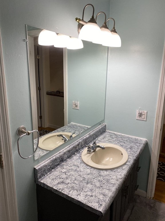 8 Tuck Farm Road, Unit 4 Auburn, MA 01501 - Photo 21 of 36 Gallery Image 21