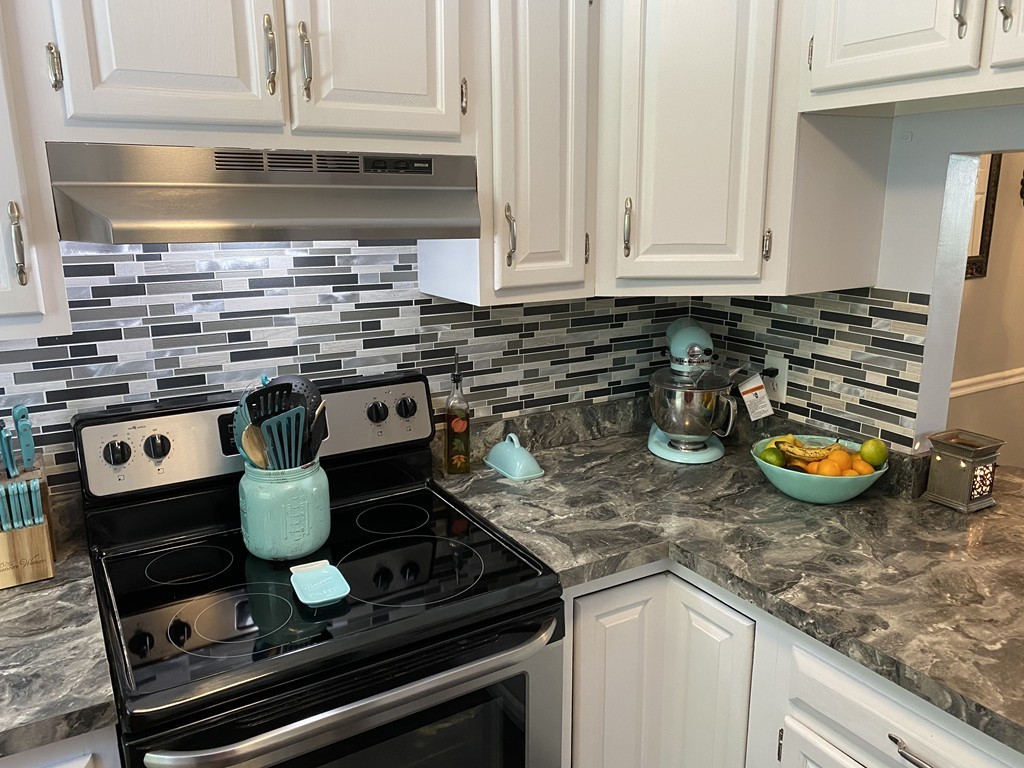 8 Tuck Farm Road, Unit 4 Auburn, MA 01501 - Photo 4 of 36 Gallery Image 4