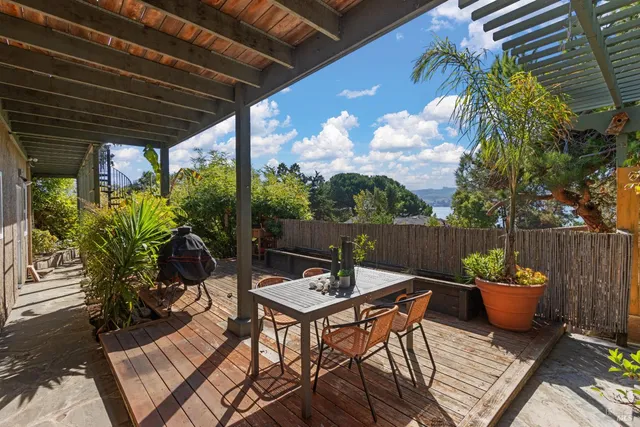 $1,275,000 | 1372 Bonita Bahia, Benicia, CA 94510