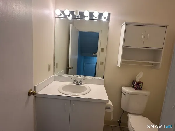 $210,000 | 925 Oronoke Road, Unit 100I, Waterbury, CT 06708