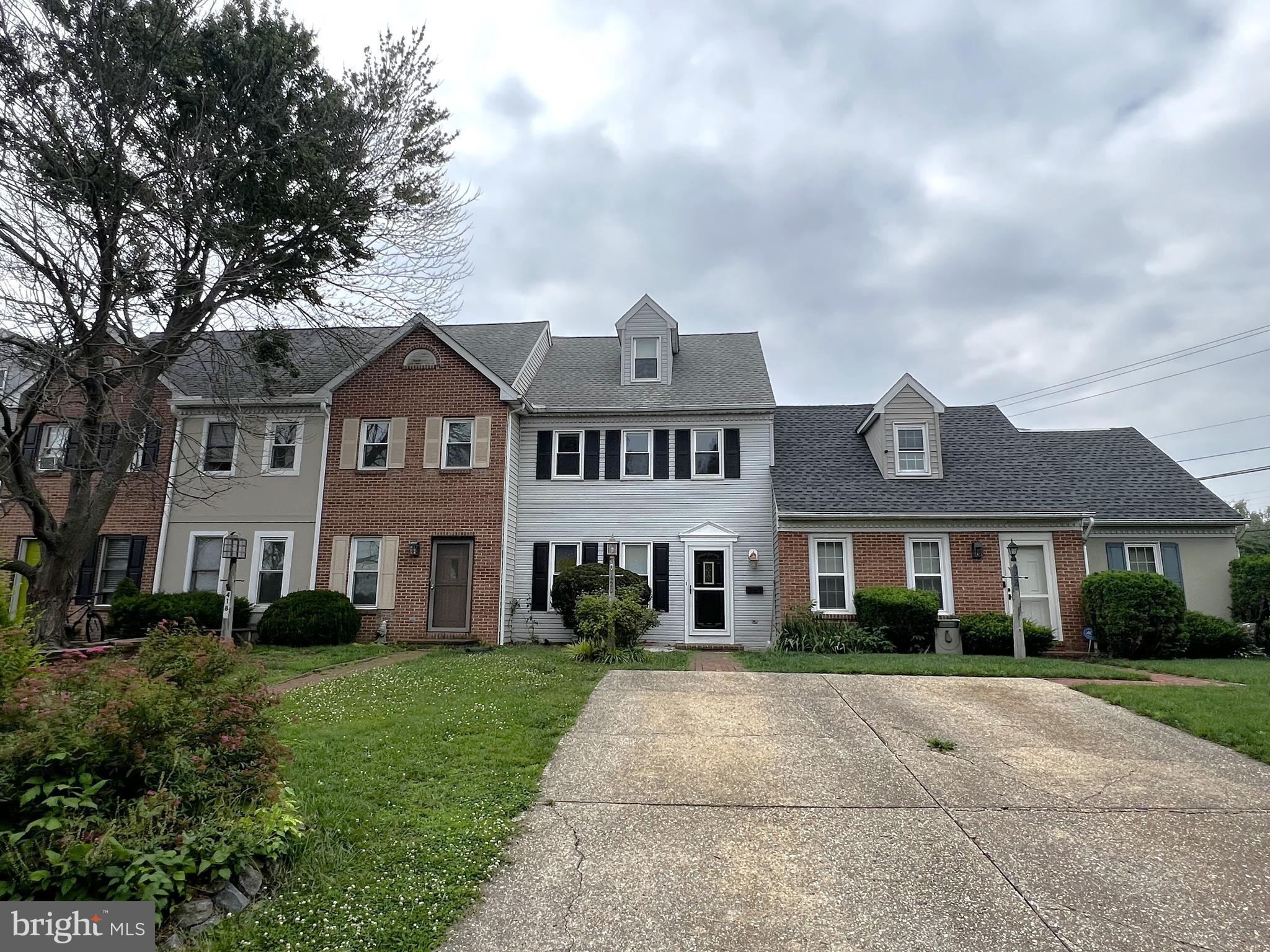 420 Cardinal Road Lititz, PA 17543 - Photo 1 of 4