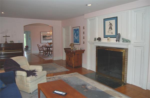 44 Maple Street Lexington, MA 02420 - Photo 4 of 28