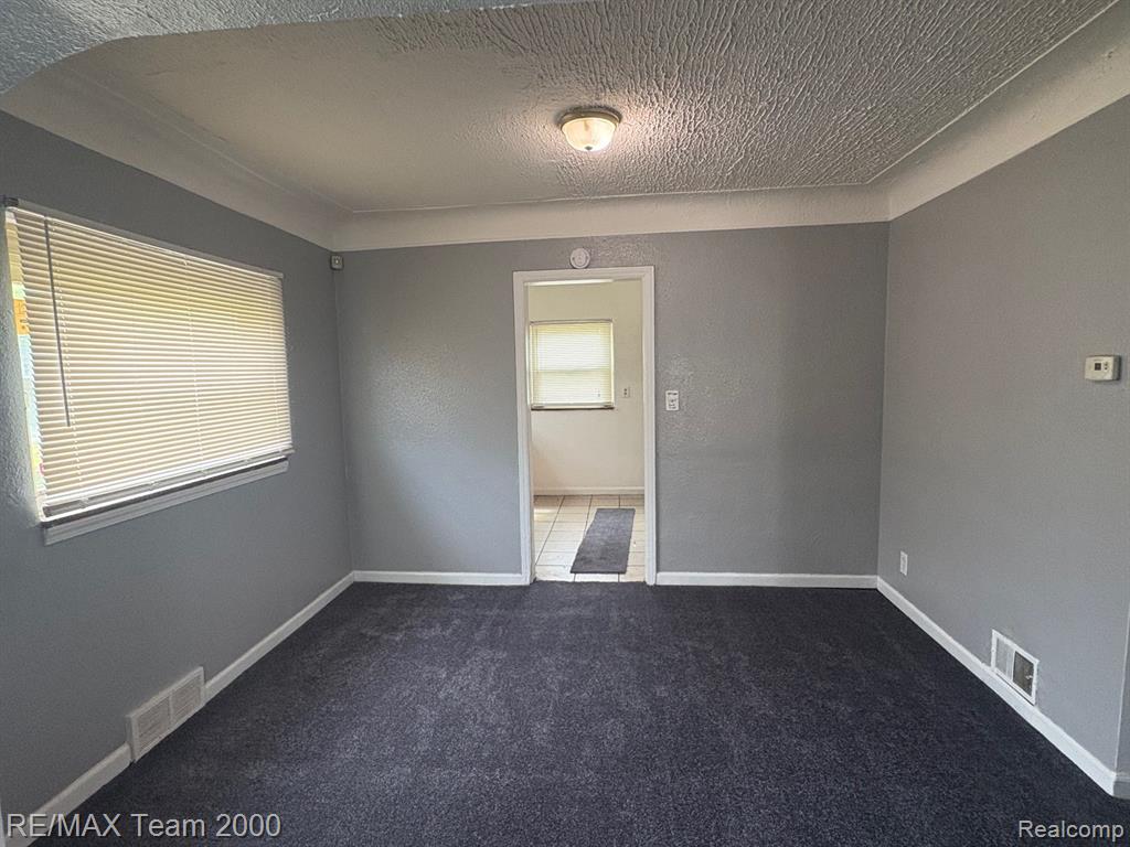 16554 Coyle Street Detroit, MI 48235 - Photo 9 of 21