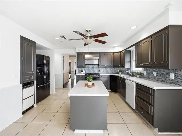 $499,900 | 3514 Shady Valley Drive, Pantego, TX 76013