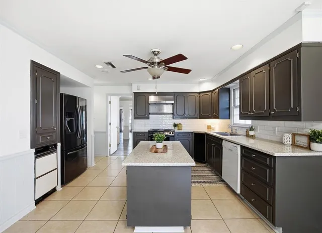 $499,900 | 3514 Shady Valley Drive, Pantego, TX 76013