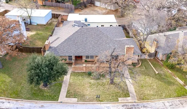 $499,900 | 3514 Shady Valley Drive, Pantego, TX 76013