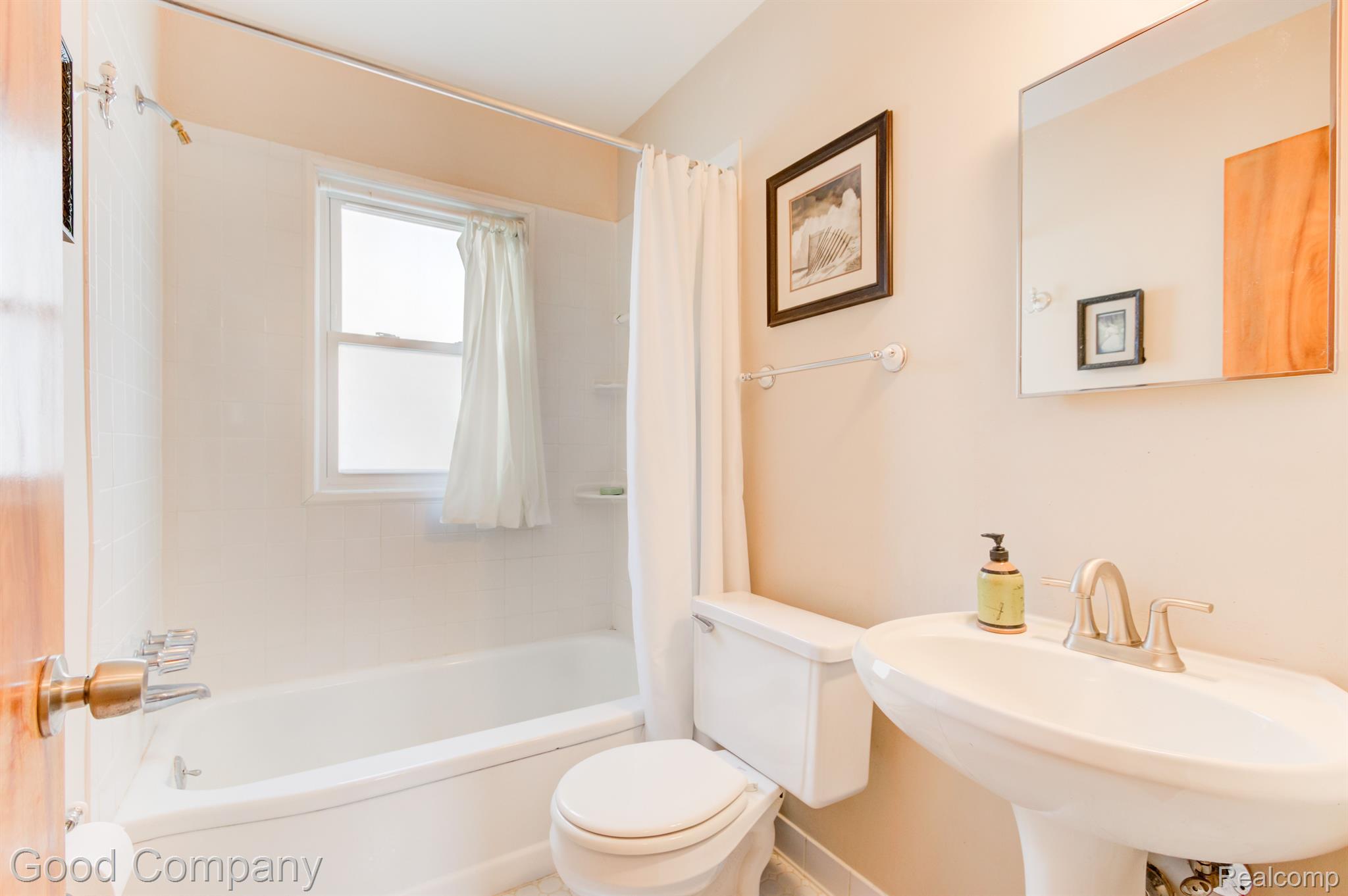 3213 Wakefield Road Berkley, MI 48072 - Photo 19 of 40 Gallery Image 19