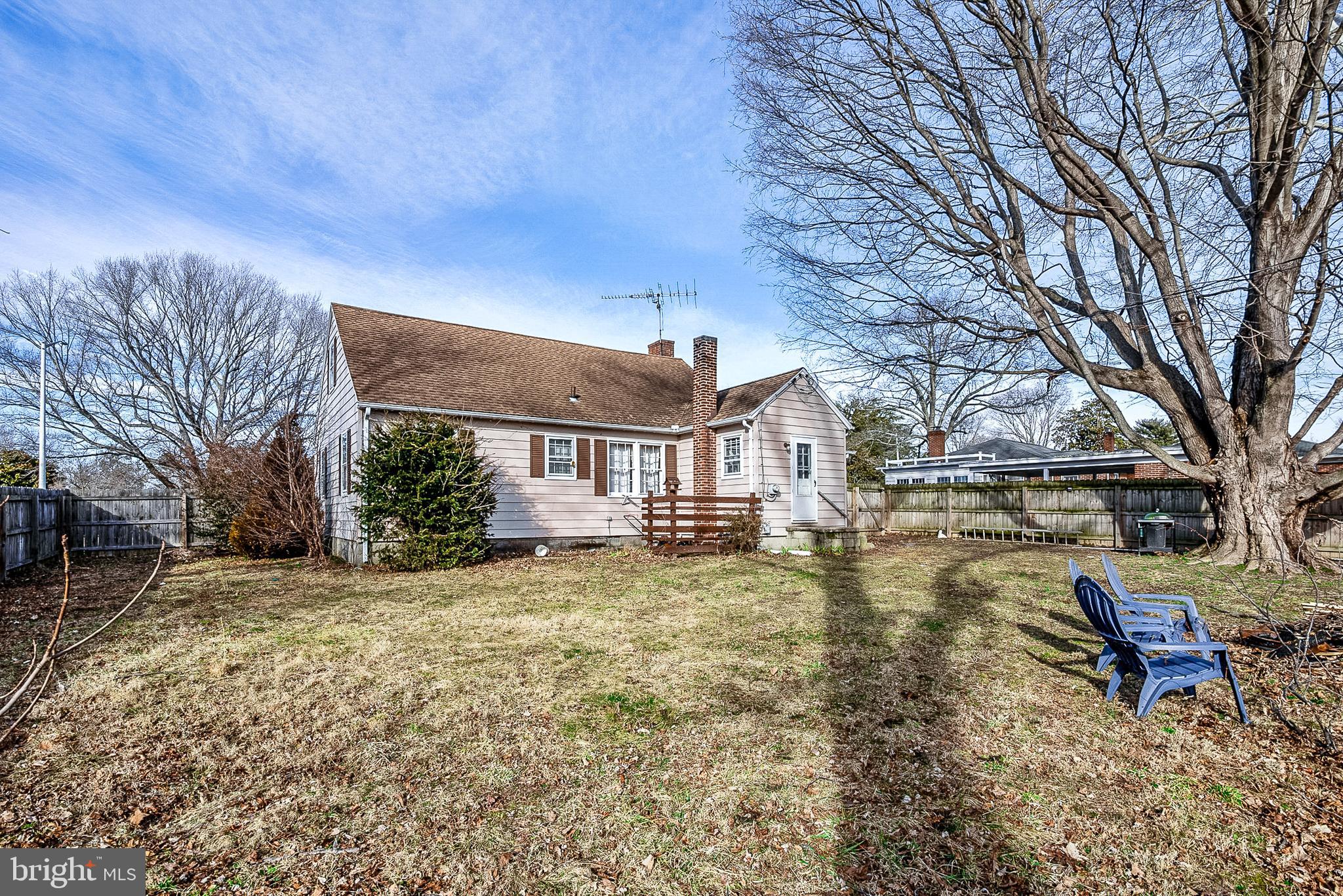 29510 Hawkes Hill Road Easton, MD 21601 - Photo 28 of 32 a view of a house with a yard