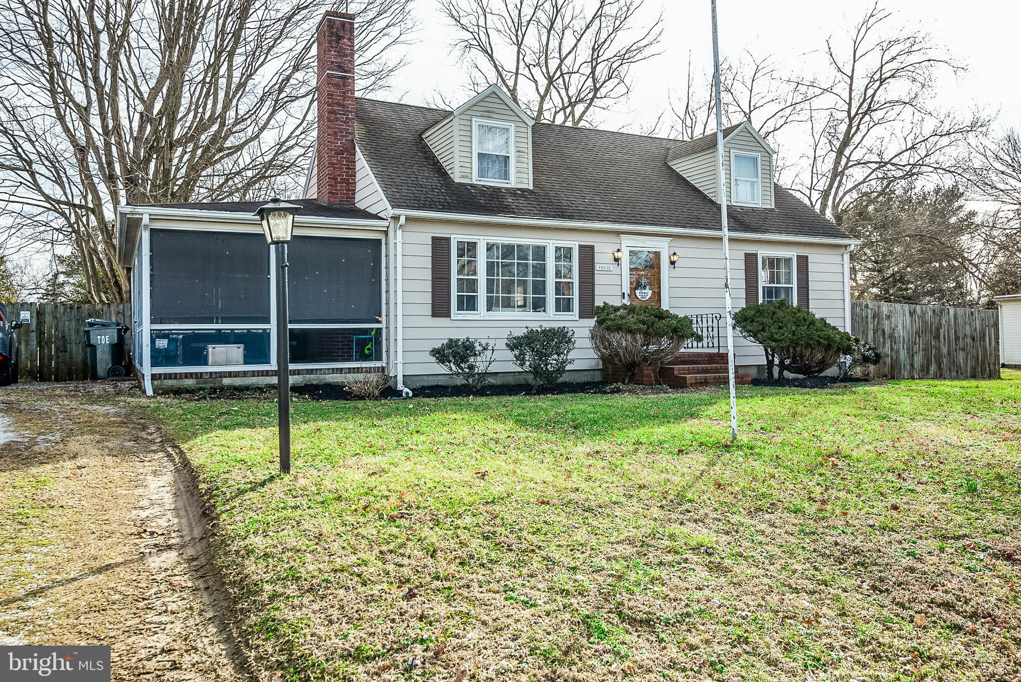 29510 Hawkes Hill Road Easton, MD 21601 - Photo 29 of 32 a view of a house with backyard
