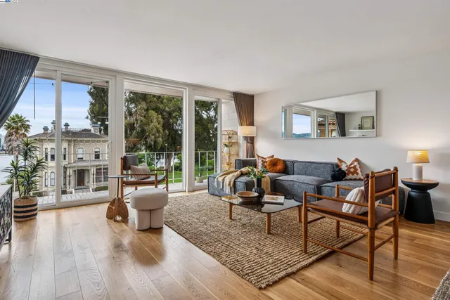 $599,000 | 1425 Lakeside Drive, Unit 303, Oakland, CA 94612