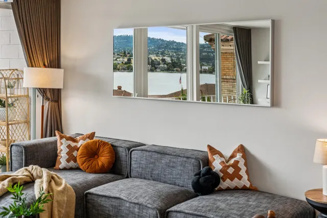 $599,000 | 1425 Lakeside Drive, Unit 303, Oakland, CA 94612