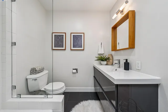 $599,000 | 1425 Lakeside Drive, Unit 303, Oakland, CA 94612