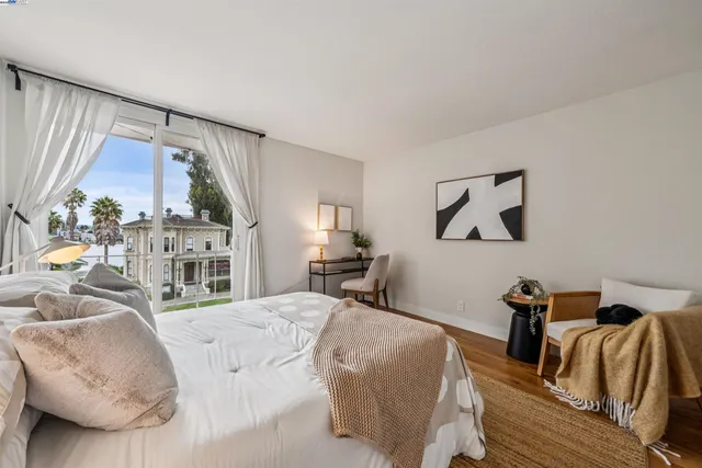 $599,000 | 1425 Lakeside Drive, Unit 303, Oakland, CA 94612