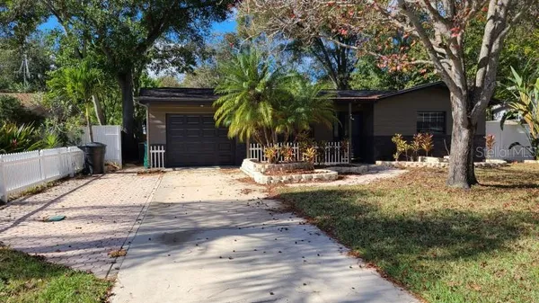 $2,950 | 1742 Cardinal Drive, Clearwater, FL 33759