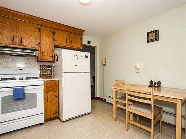 2 Phillips Road Tewksbury, MA 01876 - Photo 10 of 20 Gallery Image 10