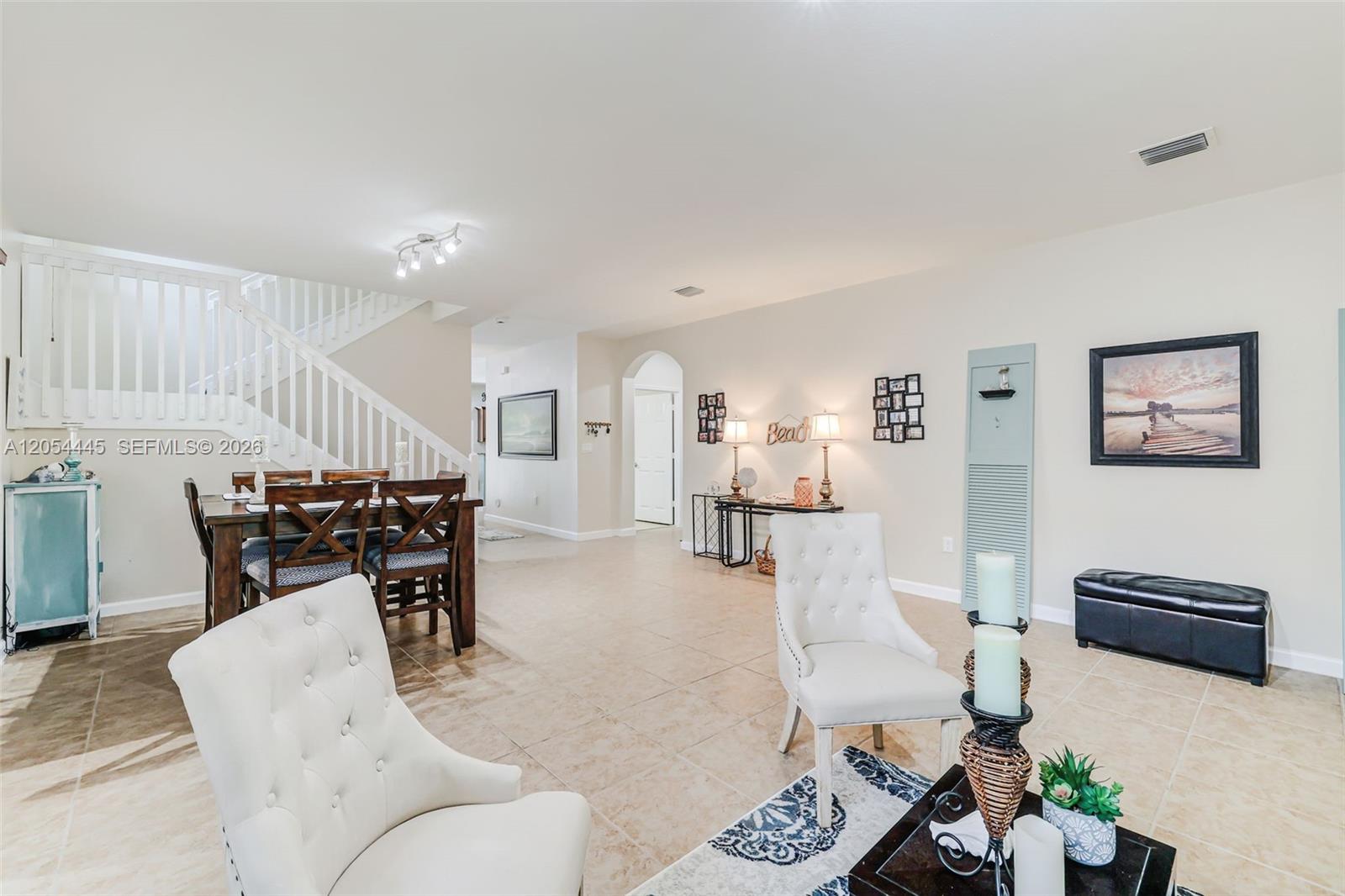 17670 Southwest 154th Place Miami, FL 33187 - Photo 7 of 69 Gallery Image 7
