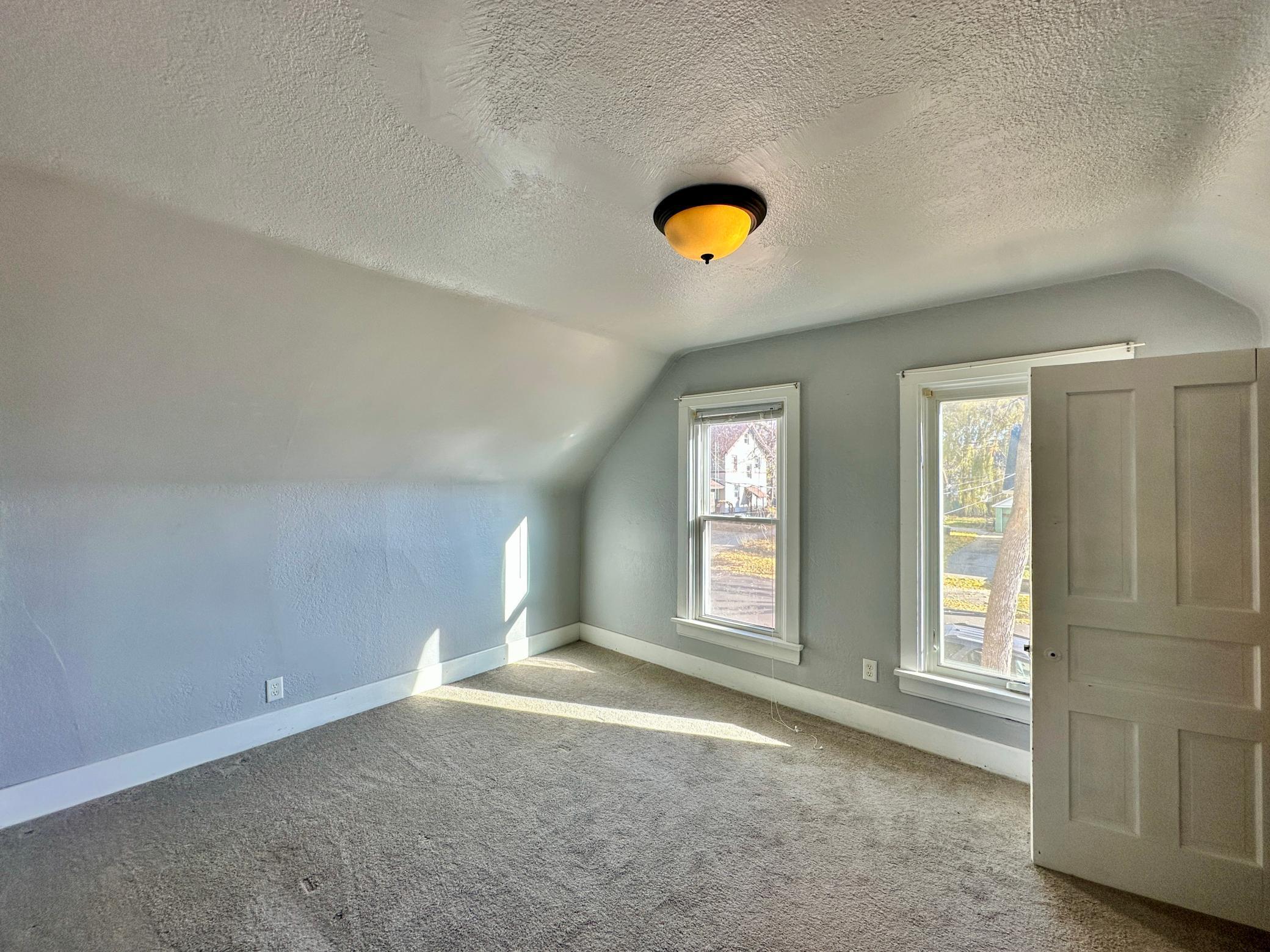 125 10th Avenue Southeast Rochester, MN 55904 - Photo 17 of 25