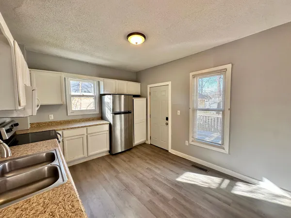 $214,900 | 125 10th Avenue Southeast, Rochester, MN 55904