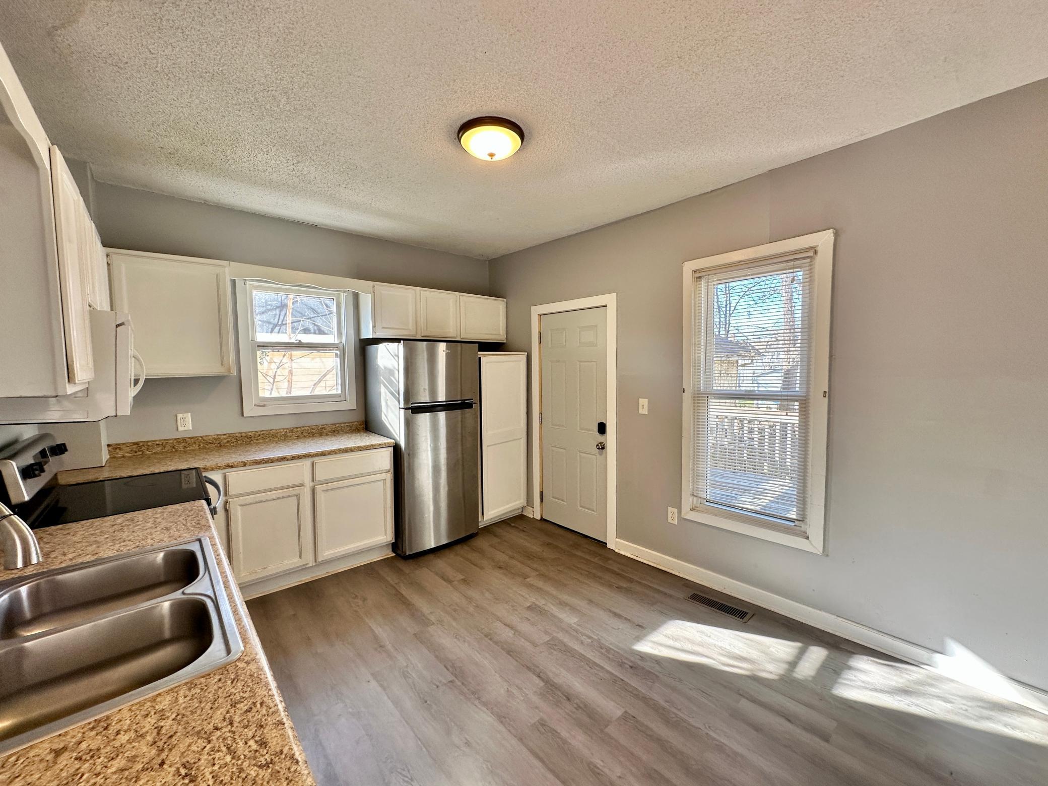 125 10th Avenue Southeast Rochester, MN 55904 - Photo 4 of 25