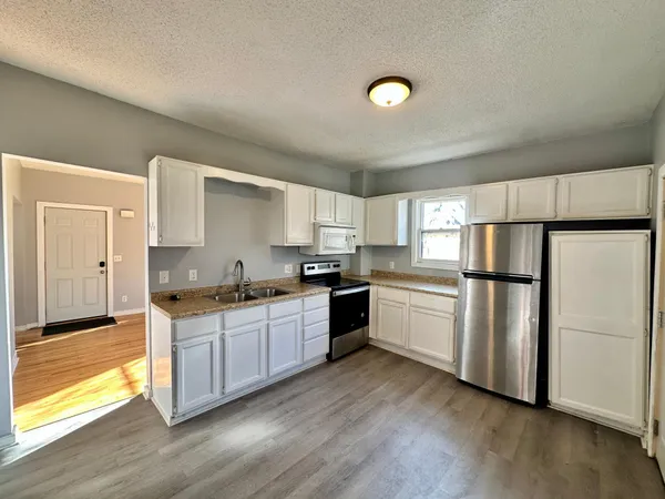 $214,900 | 125 10th Avenue Southeast, Rochester, MN 55904