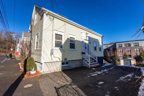 $475,000 | 86 Flint Street, Salem, MA 01970