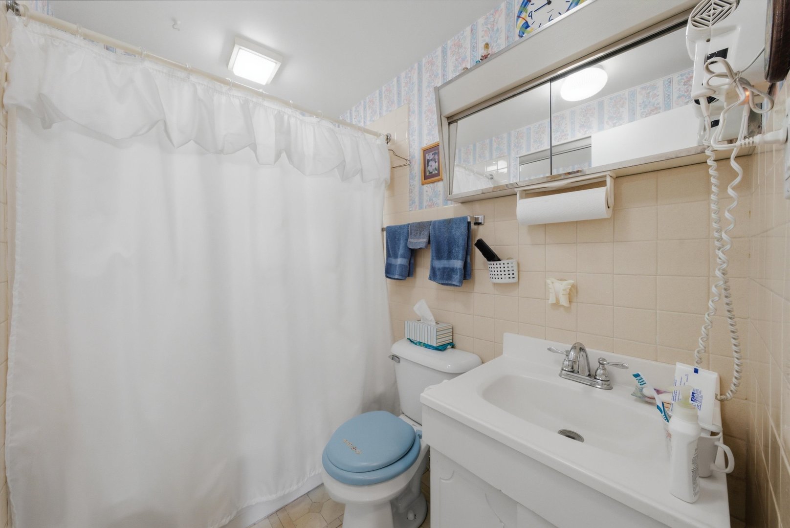 34112 North Barron Boulevard Grayslake, IL 60030 - Photo 17 of 48