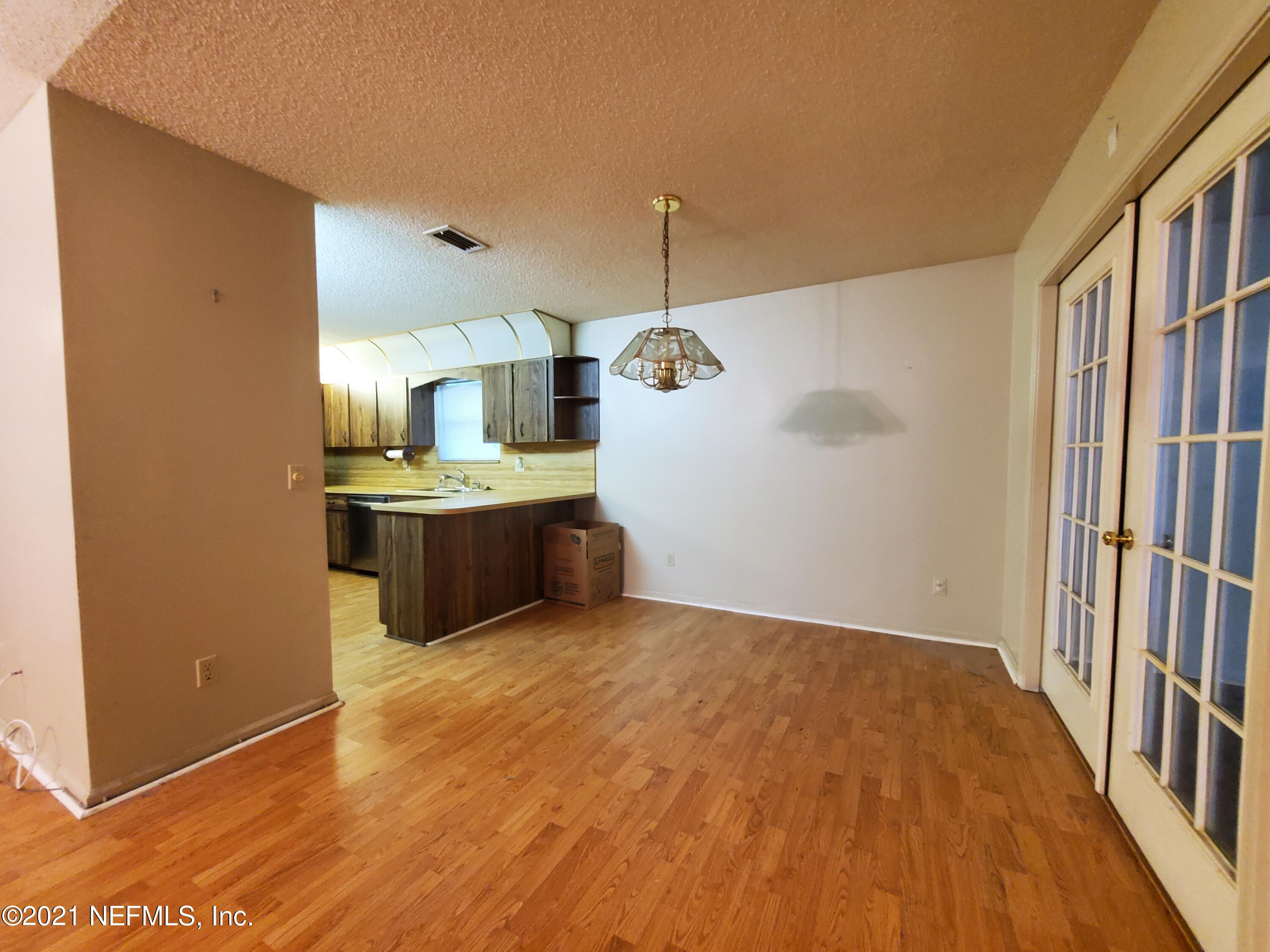 1061 Rene Court Orange Park, FL 32065 - Photo 5 of 19 Rene Dining