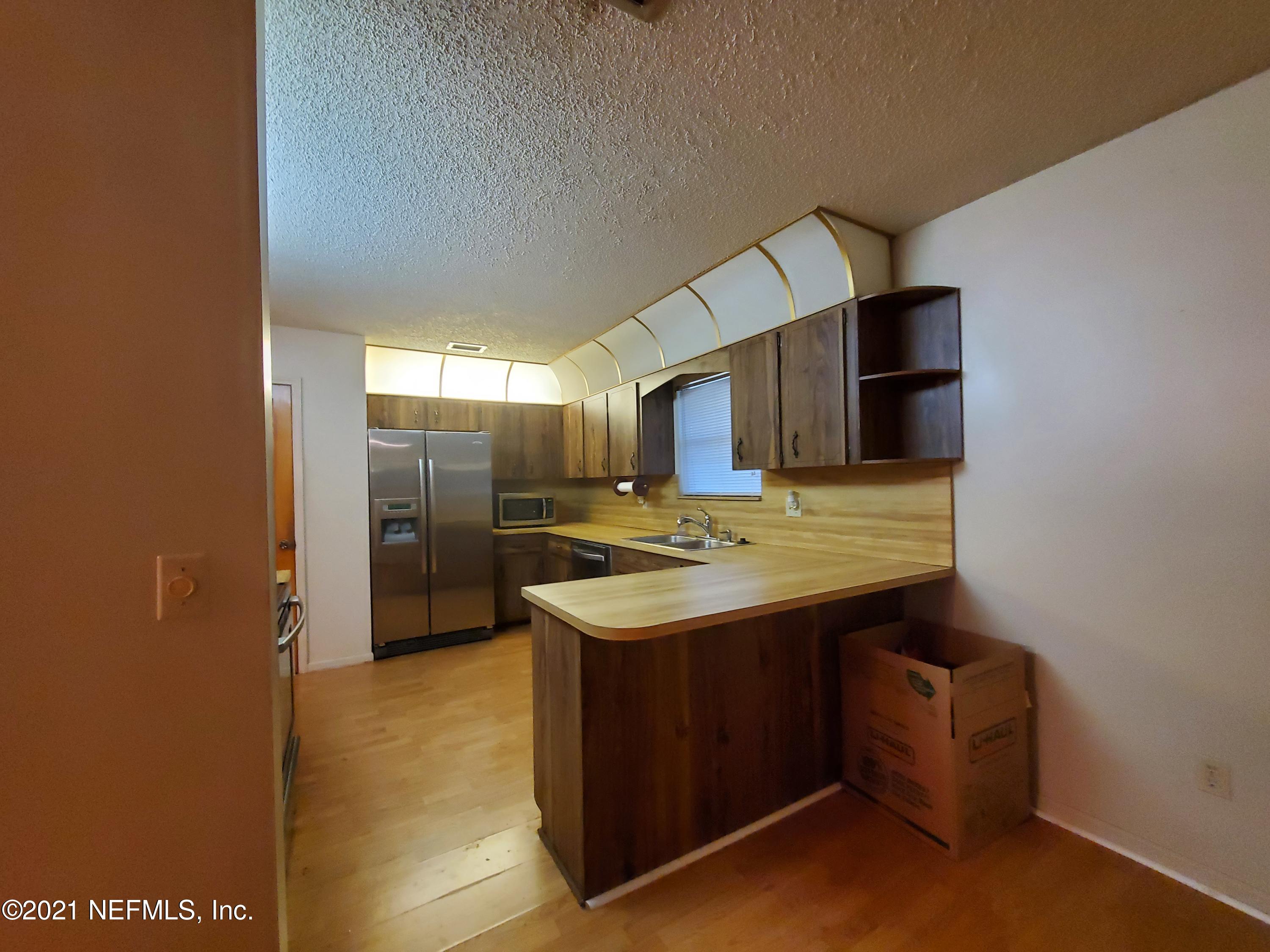 1061 Rene Court Orange Park, FL 32065 - Photo 6 of 19 Rene Kitchen