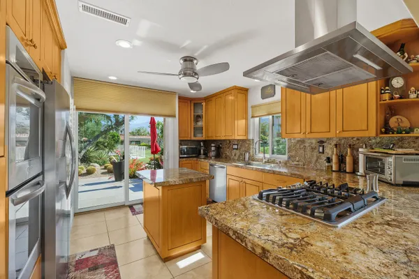 $599,000 | 72806 Fleetwood Circle, Palm Desert, CA 92260