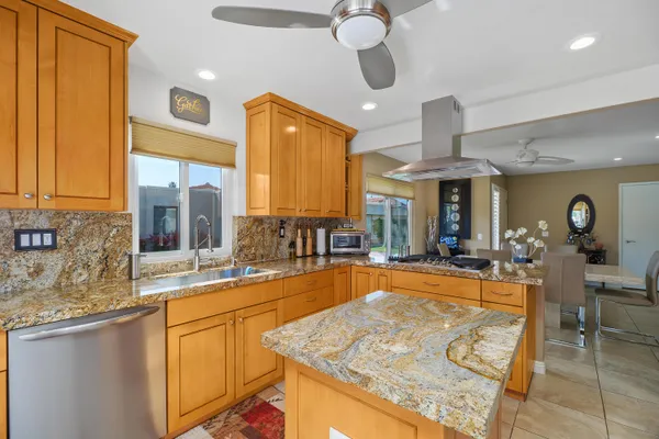 $599,000 | 72806 Fleetwood Circle, Palm Desert, CA 92260