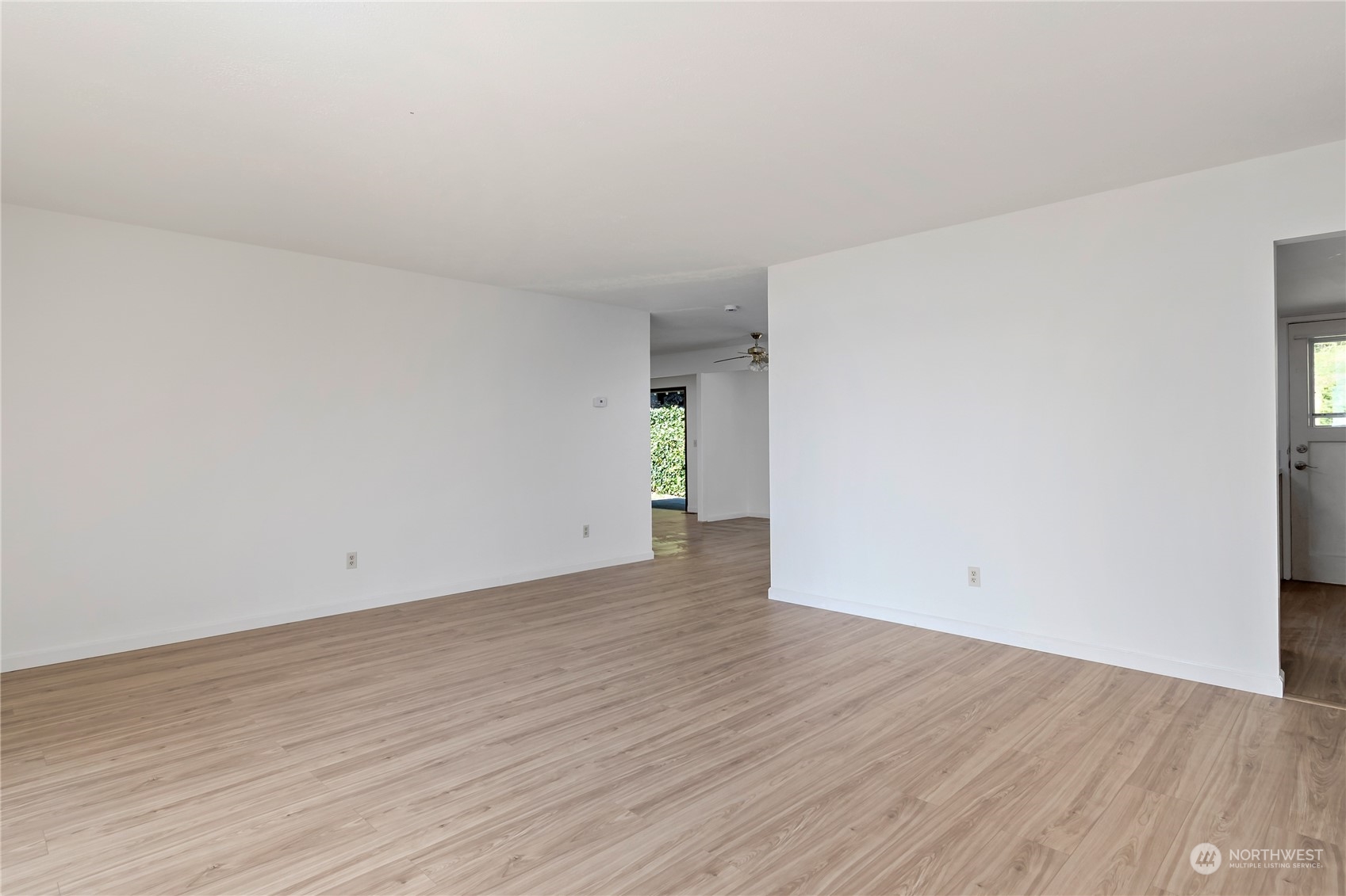 1557 Polnell Road Oak Harbor, WA 98277 - Photo 7 of 39 Gallery Image 7