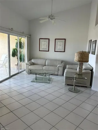 $2,700 | 1149 Sweetwater Lane, Unit 4203, Naples, FL 34110